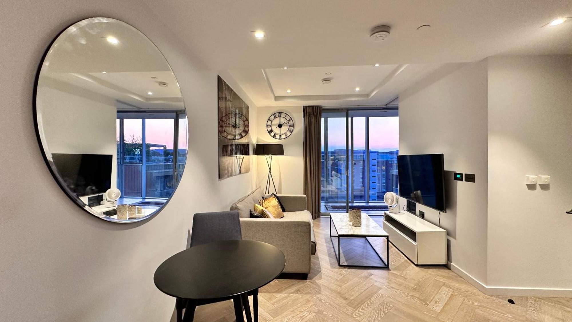 Battersea Power Station - Winter Garden Balcony & 1Gb Wifi - Luxurylondonstays Kültér fotó